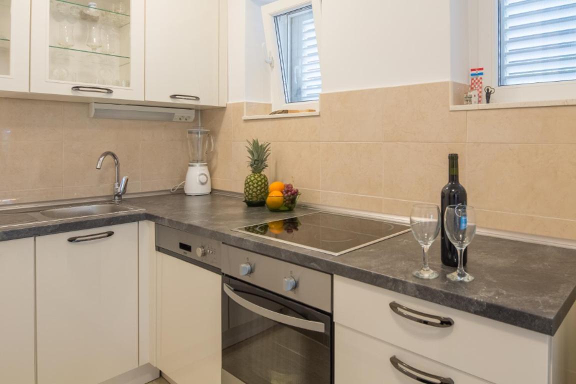Apartment Pepica Трогир Екстериор снимка