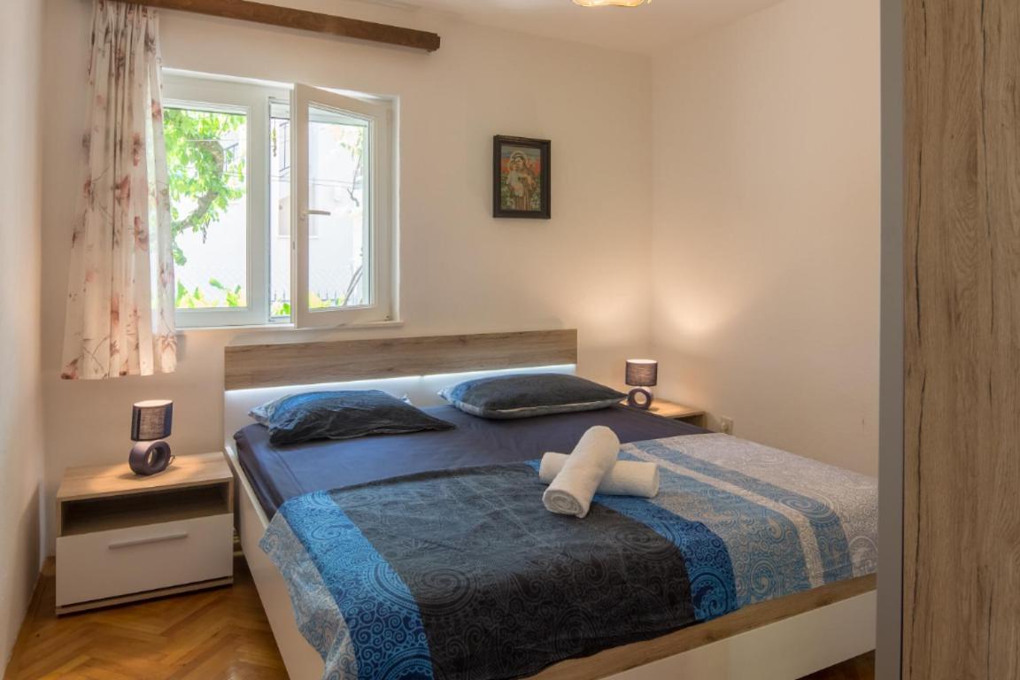 Apartment Pepica Трогир Екстериор снимка