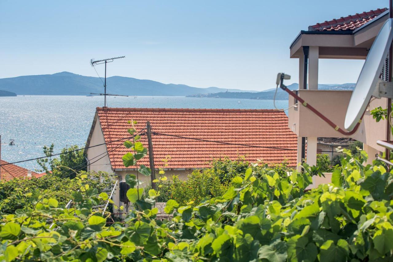 Apartment Pepica Трогир Екстериор снимка