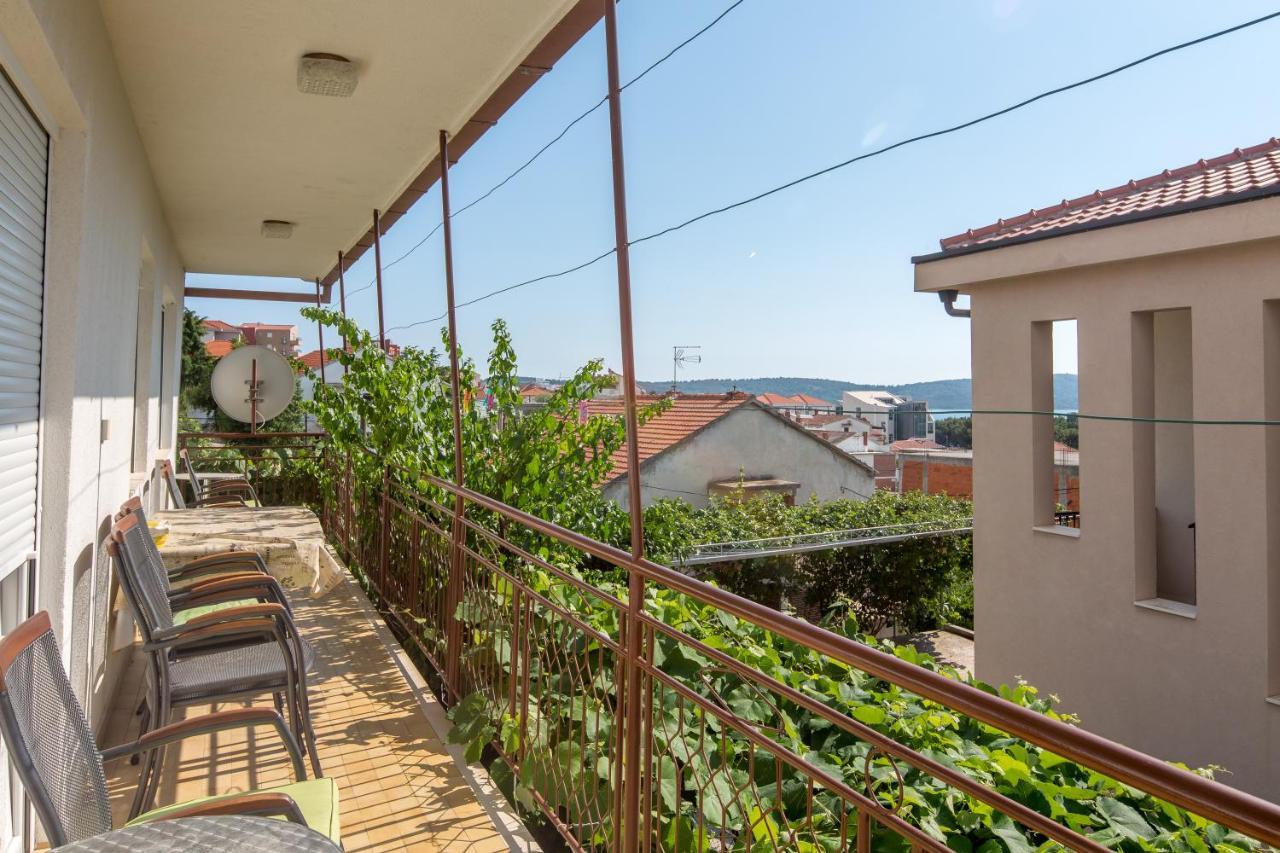 Apartment Pepica Трогир Екстериор снимка